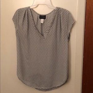 V neck cap sleeve polyester top